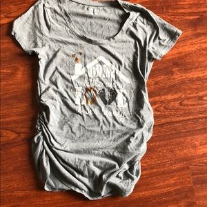 Motherhood Maternity small gray T-shirt